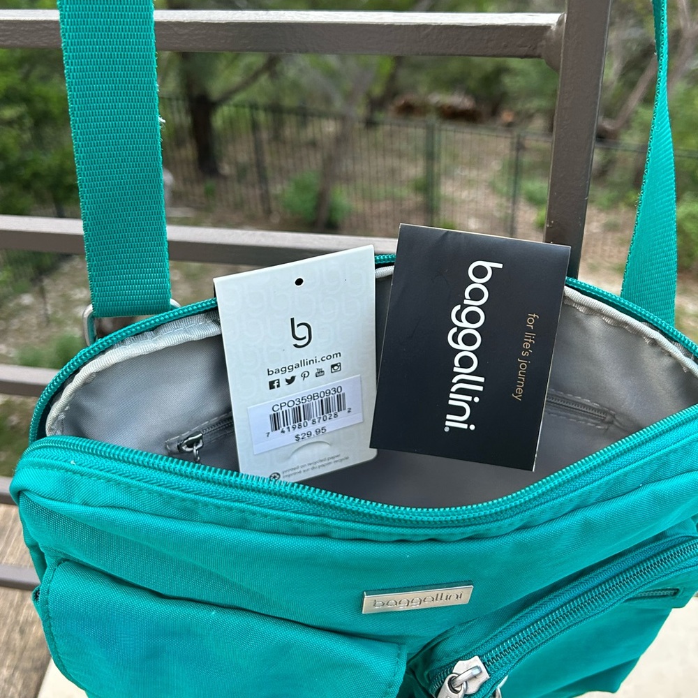 Baggallini Teal Crossbody Bag and black Baggallini bag lot